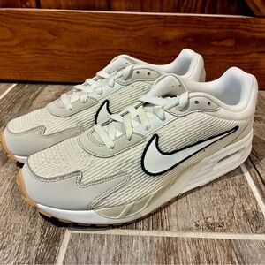 Nike Men’s Air Max Solo Summit White